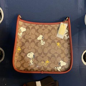 Coach X Peanuts Dempsey File Bag Signature Canvas With Snoopy Woodstock Print